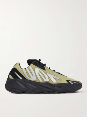 $229 adidas × YEEZY
Yeezy Boost 700 MNVN Shell Sneakers size 10.5